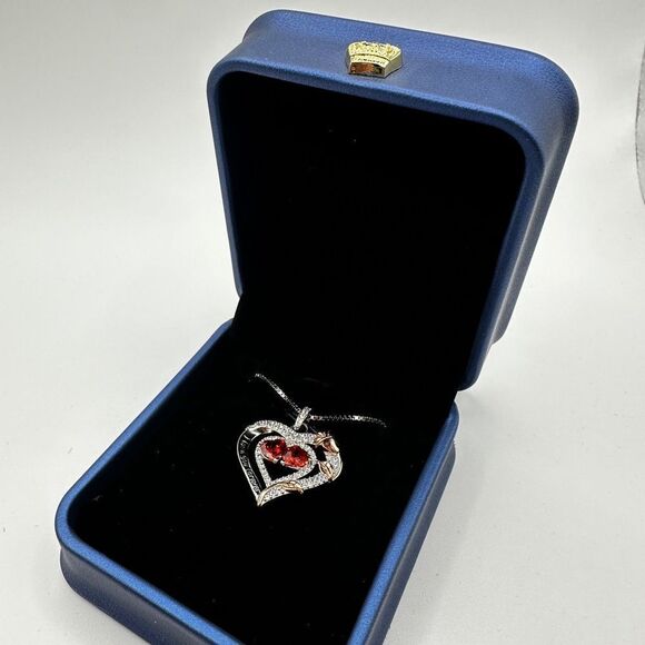 NIB Sterling silver, possibly gold plated, heart necklace with cz diamonds! - Picture 11 of 11